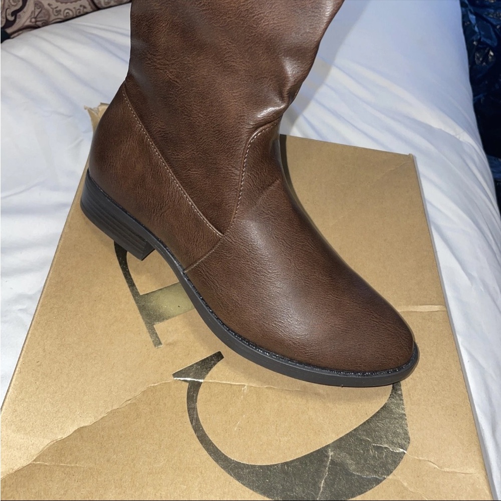 charlotte russe above knee boot Brown size 8 NEW